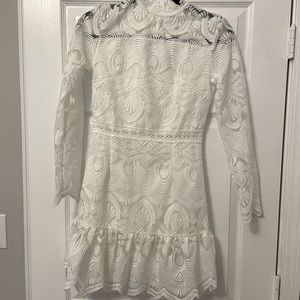 White lace long sleeve dress